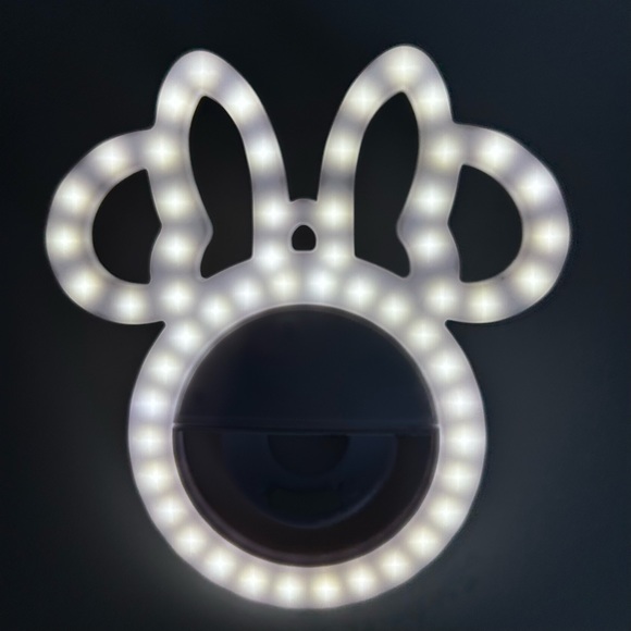 Minnie Mouse Selfie Light ๐ - Picture 9 of 11
